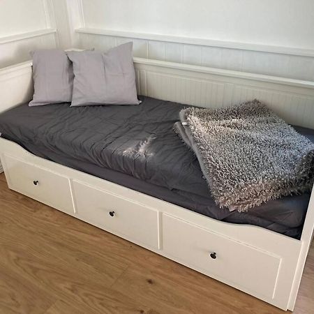 Appartamento Fin Laegenhet Mitt Pa Bjaerehalvoen Båstad Esterno foto