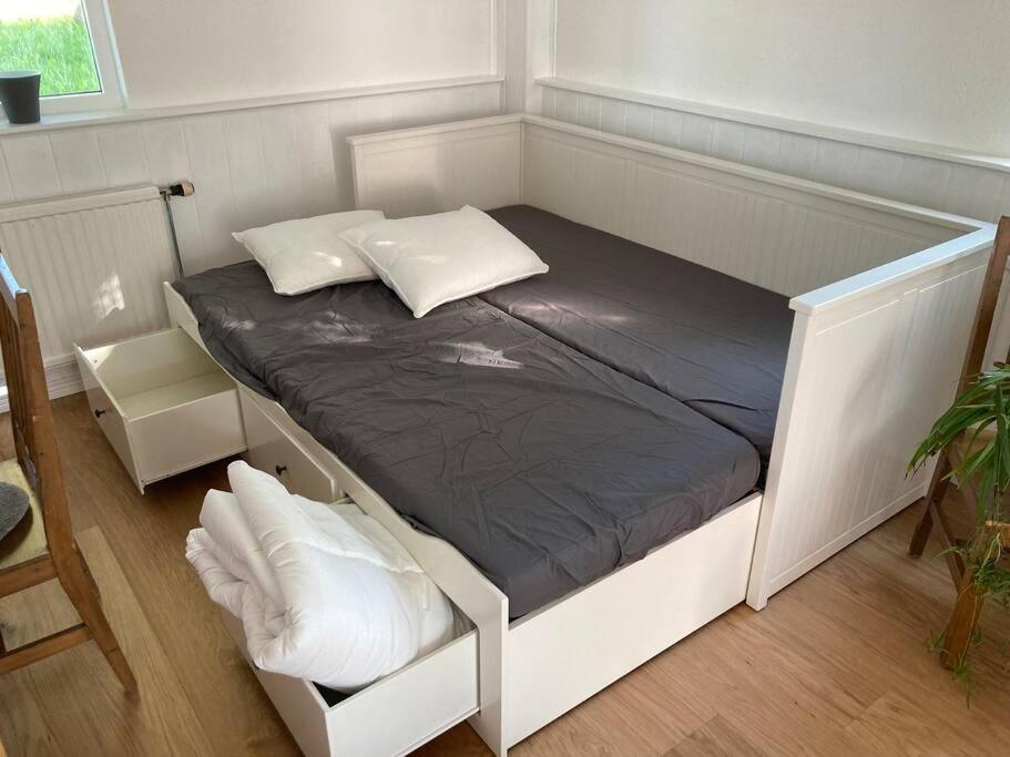 Appartamento Fin Laegenhet Mitt Pa Bjaerehalvoen Båstad Esterno foto